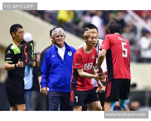 足球明星与娱乐圈明星的魅力对比图揭示不同领域的风采与成就