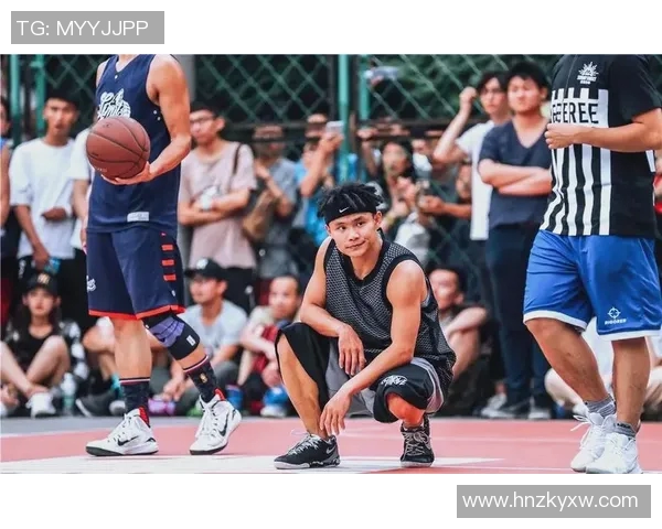 篮球明星约翰的传奇之路从街头到NBA的辉煌历程与不屈精神